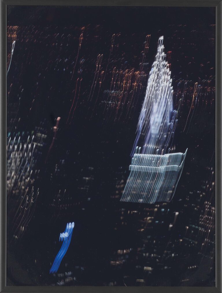 <span>20 Renée Del Missier</span>
<span><br>Chryslerbuilding 2012</br>Lambda C-Print, gerahmt; 41 x 31 cm<br>Euro 500 </br></span>