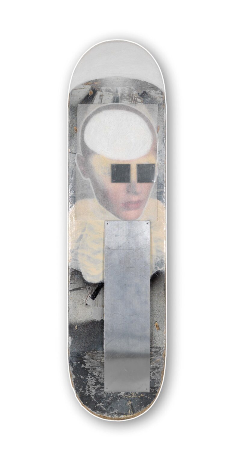 <span>54 Tatjana Hardikova</span>
<span><br>shield 2025</br>Mischtechnik auf Skateboard; 80 x 20 cm <br>Euro 700 </br></span>
