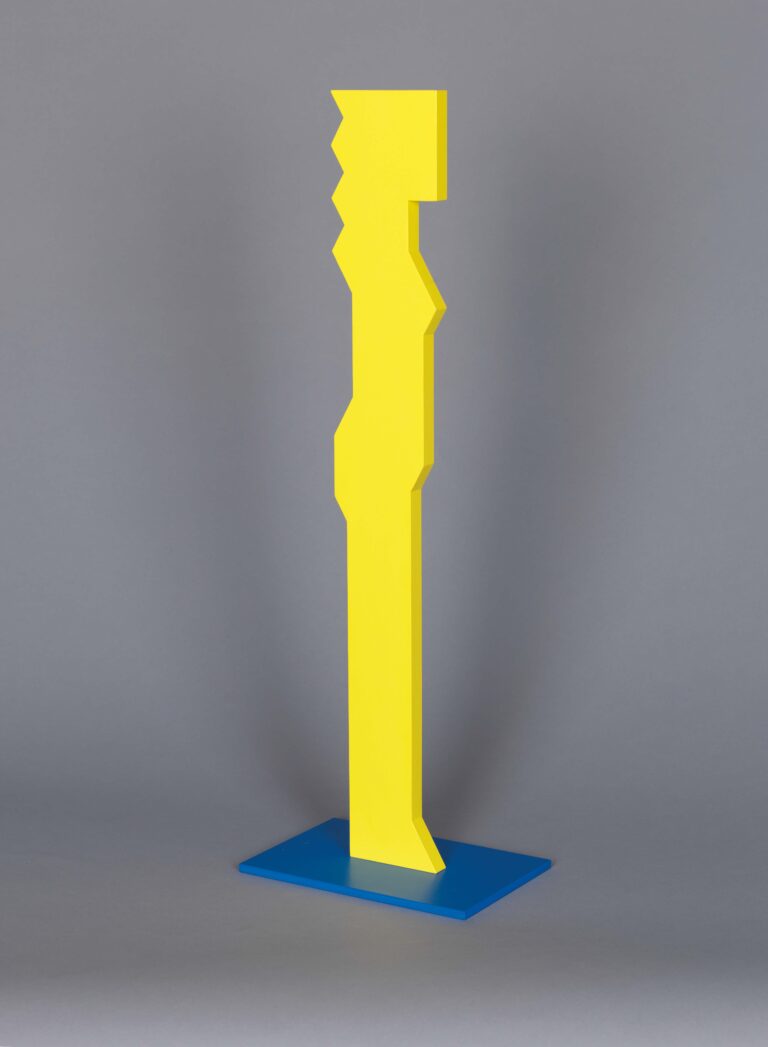 <span>111 Josef Adam Moser</span>
<span><br>Magic Woman 1982 - 2025</br>Acryl auf Holz; 52 x 8 cm<br>Euro 600 </br></span>
