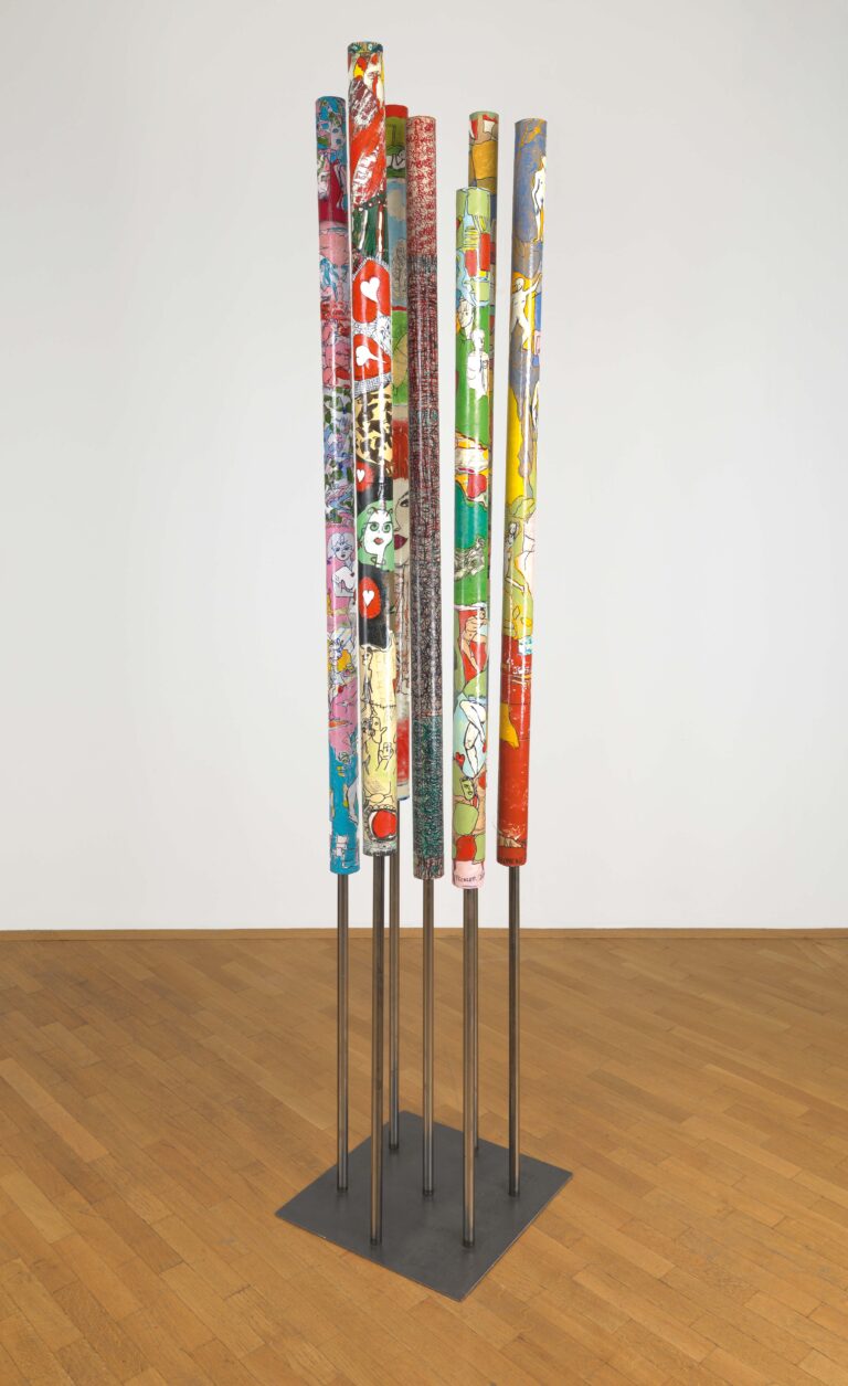 <span>122 Philomena Pichler</span>
<span><br>Bilderwald 2002-2025</br>Acryl auf Papier auf Metall; 227 x 40 x 40 cm<br>Euro 1.000 </br></span>
